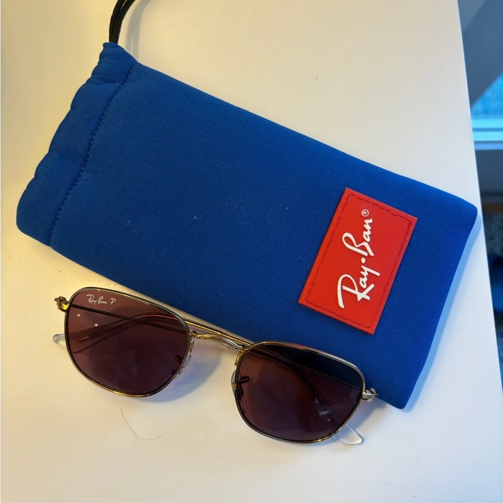 Youth Ray-Ban Frank Gold Frame Sunglasses with Rose colored Lenses